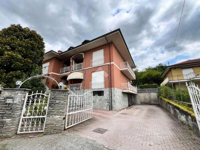 Appartamento quadrilocale in vendita in Str del Casino, Centro, Castellamonte