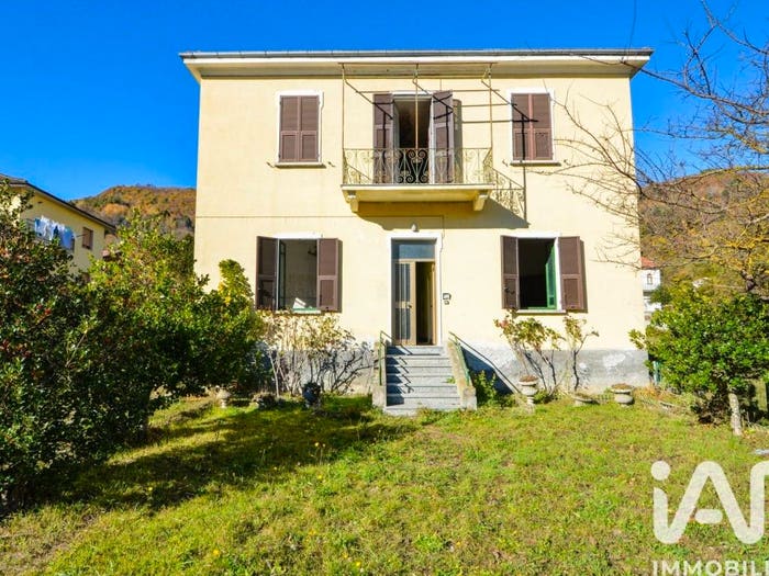 Casa con 6 locali in vendita in Frazione Borgata Piano, Piano, Murialdo