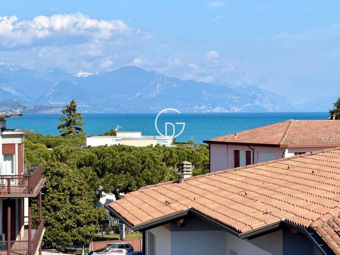 Casa con 6 locali in vendita in Via G Romanino, Desenzano Centro, Desenzano del Garda