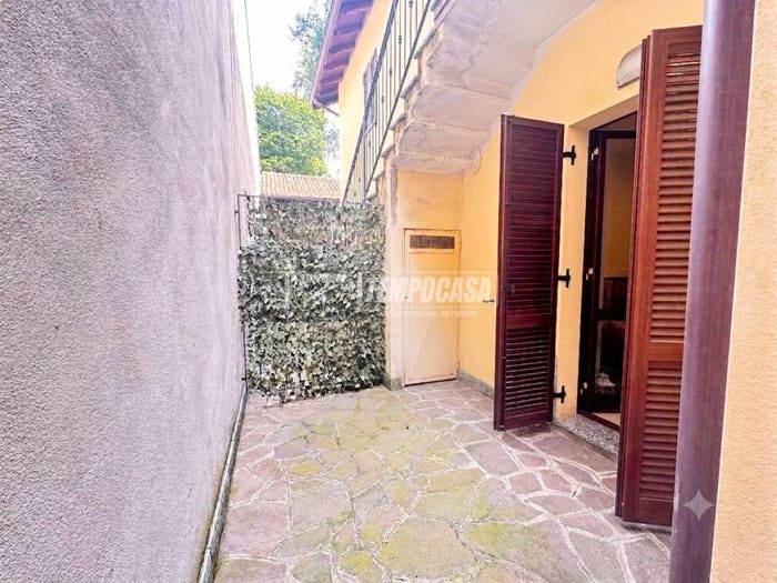 Appartamento bilocale in vendita in Via Sant'Ambrogio d, Centro, Merate