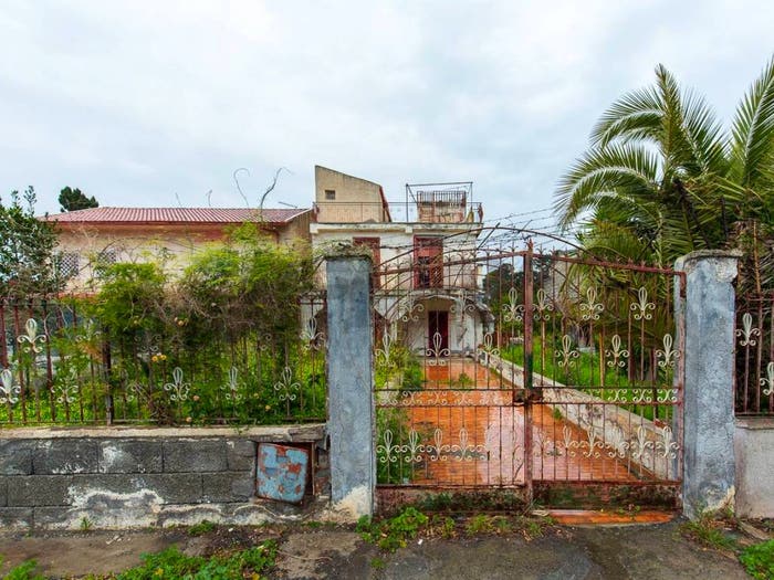 Casa con 6 locali in vendita in Via Dorata, Vaccarizzo, Catania