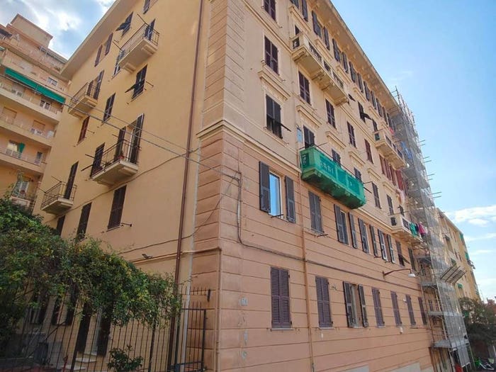 Appartamento trilocale in vendita in Via Pietro Paleocapa, Castelletto, Genova
