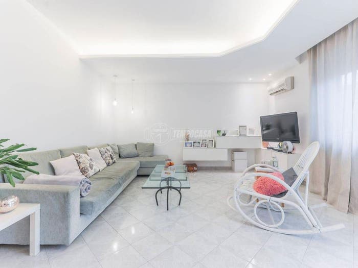Appartamento con 5 locali in vendita in Viale Marzabotto, Parco, Riccione