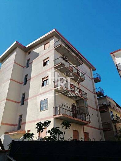 Appartamento trilocale in vendita in Via Lungo Aron, Cetraro Marina, Cetraro
