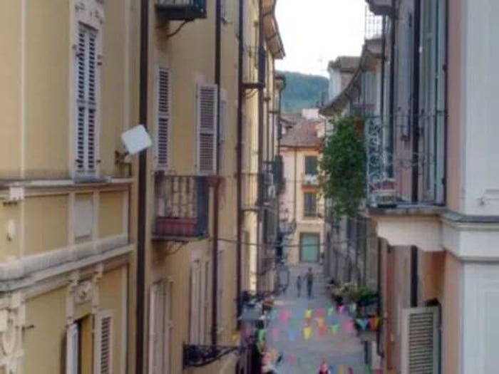 Appartamento trilocale in vendita in Via Giuseppe Garibaldi, Centro, Acqui Terme