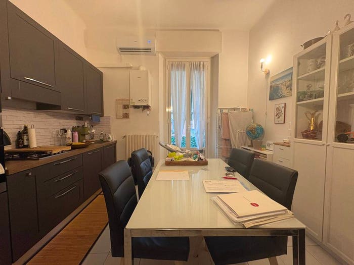 Appartamento trilocale in vendita in Via Biella, Famagosta, Milano