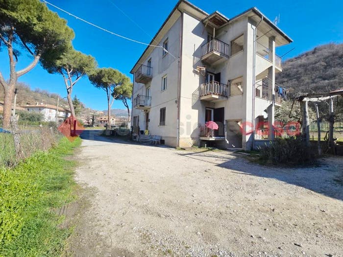 Appartamento con 6 locali in vendita in Via degli Appennini, Rieti