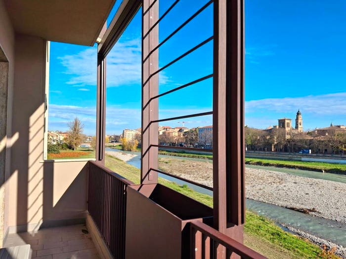 Appartamento con 6 locali in vendita in Centro Storico, Parma