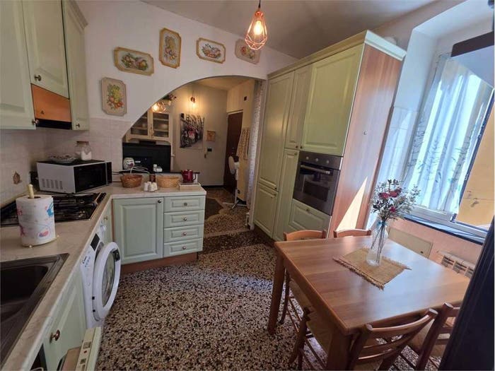Appartamento trilocale in vendita in Via Storace, Sampierdarena, Genova