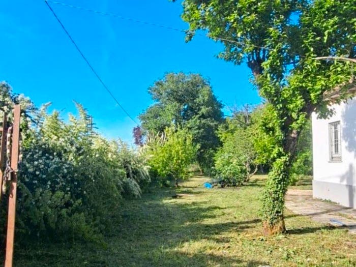 Casa con 6 locali in vendita in Strada Statale Padana Inferiore, Centro, Broni