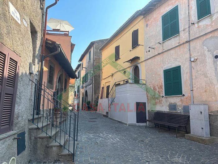 Appartamento bilocale in vendita in Largo del Pero, Capodimonte