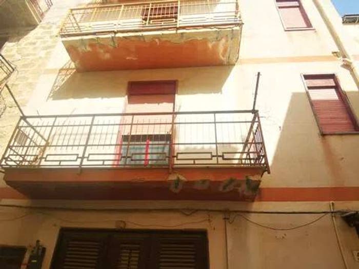 Casa in vendita in Via Salvatore Cucchiara No Number, Montelepre