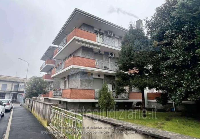 Appartamento con 5 locali in vendita in Via Mascagni Cerano NO Italia, Cerano