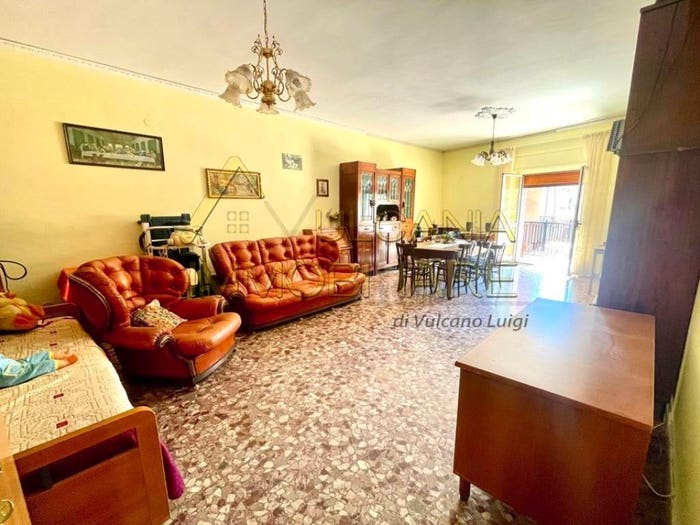 Appartamento con 5 locali in vendita in Via Giuseppe Rizzo, Rossano, CoriglianoRossano