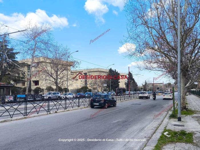 Casa con 6 locali in vendita in Viale della Regione Siciliana Nord Ovest, Uditore Leonardo Da Vinci Alta, Palermo