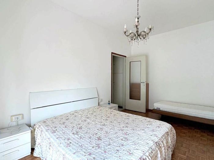 Appartamento bilocale in affitto in Via delle Primule, Lorenteggio, Milano