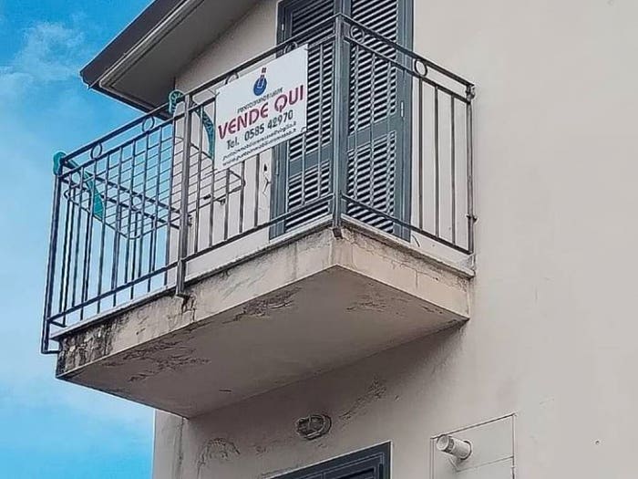 Appartamento trilocale in vendita in Via Aladino Bibolotti, Centro, Massa