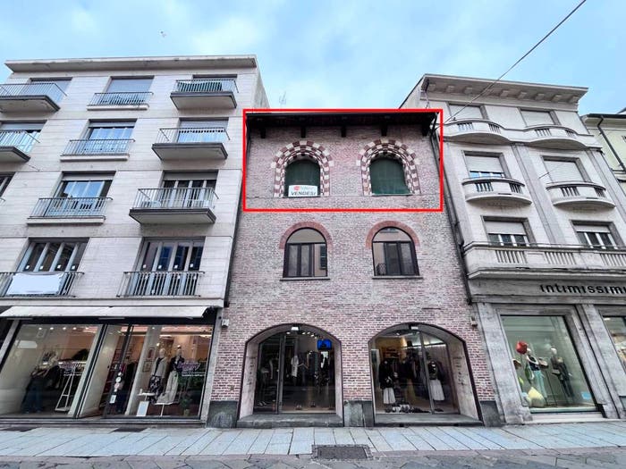 Appartamento con 6 locali in vendita in Corso Vittorio Alfieri, Centro Storico, Asti