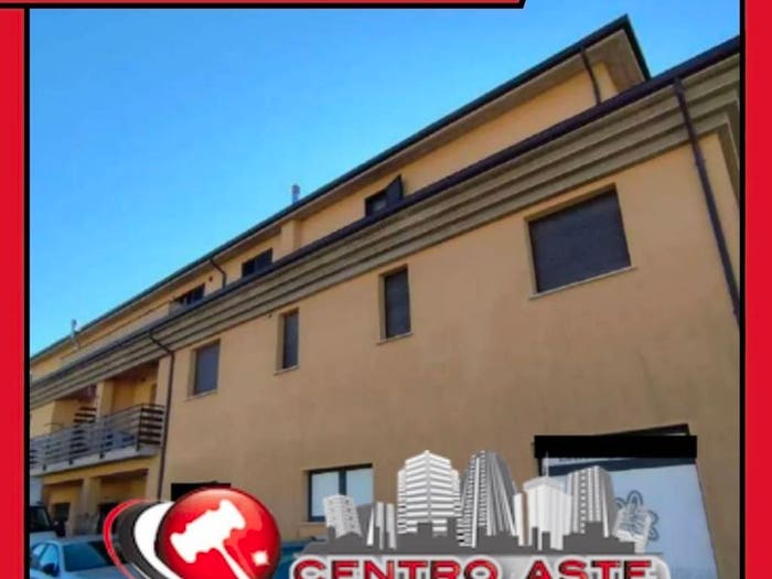 Appartamento trilocale in vendita in Via di Gubbio Scheggia e Pascelupo PG Italia, Scheggia, Scheggia e Pascelupo