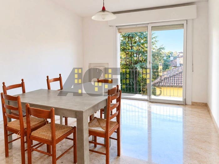 Appartamento con 6 locali in vendita in Savonarola Ponte Molino, Padova