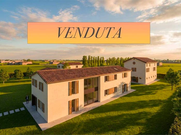 Casa con 6 locali in vendita in Strada Cadiane, Baggiovara, Modena