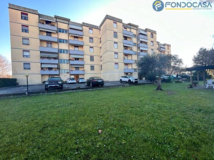 Appartamento con 5 locali in vendita in Via del Forcone, Bicchio Varignano, Viareggio