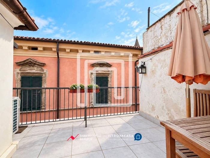Casa con 6 locali in vendita in Via Corfinio, Centro, Sulmona