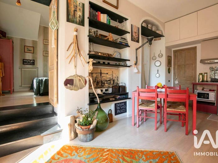 Appartamento quadrilocale in vendita in Via al Capo di Santa Chiara, Albaro, Genova