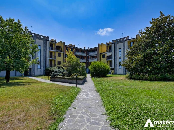 Appartamento trilocale in vendita in Via Giosuè Carducci, Casalmaiocco