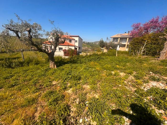 Casa con 6 locali in vendita in Via Vecchia per Montone, Centro, Giulianova