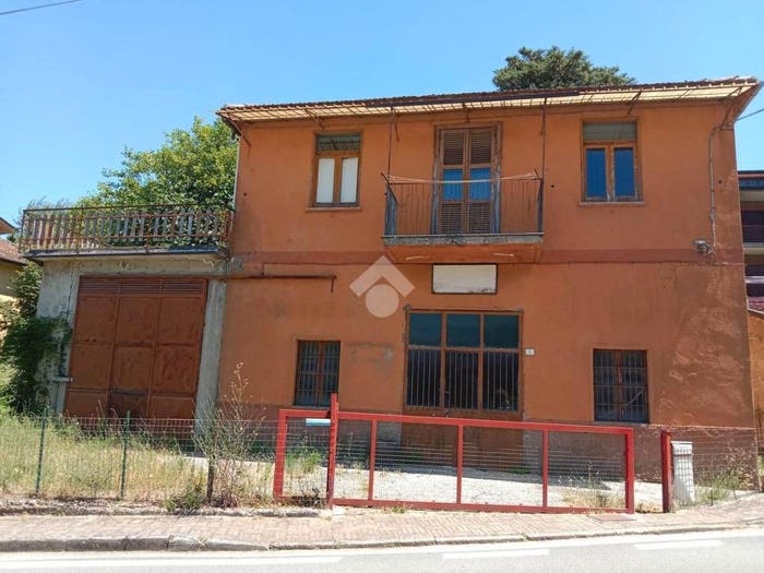 Casa quadrilocale in vendita in Via Variante, Grottolella