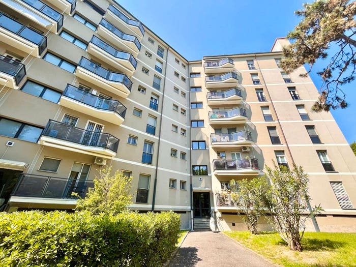 Appartamento trilocale in vendita in Via Oreste Salomone, Viale Ungheria Mecenate, Milano