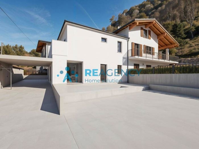 Casa con 6 locali in vendita in Via Carlo del Prete, Centro, Chiampo