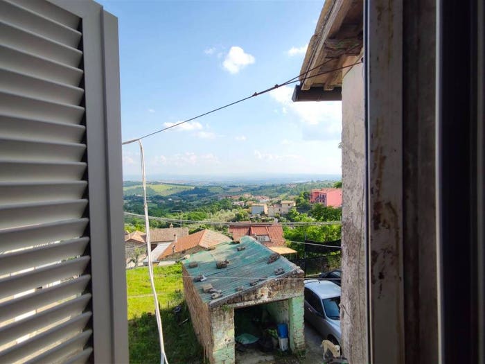Casa trilocale in vendita in Montefiascone