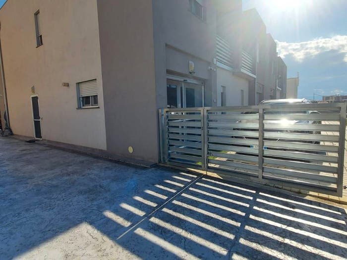 Casa quadrilocale in vendita in via giappone, Tufolo Farina, Crotone