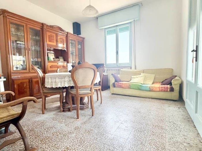 Appartamento quadrilocale in vendita in Pian del Quercione Montramito, Massarosa