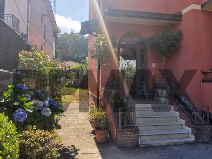 Casa con 6 locali in vendita in CONTRADA PRATO INFERIORE, Centro, Palmi