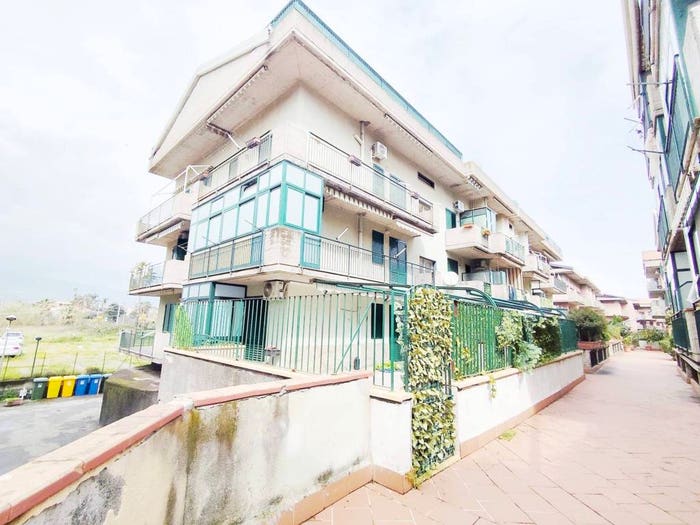 Appartamento bilocale in vendita in Via Spiaggia, Centro, Mascali