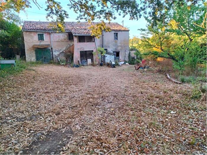 Appartamento con 6 locali in vendita in VIA PASSO VARANO, Passo Varano, Ancona