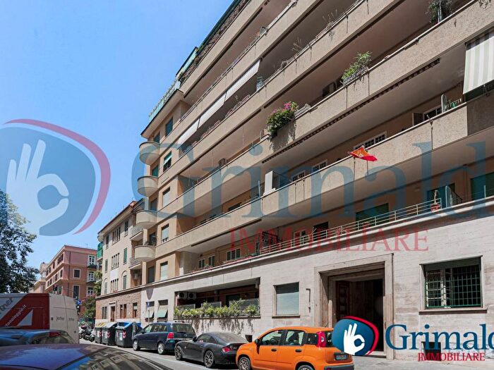 Appartamento con 5 locali in vendita in via buccari, Piazzale degli Eroi, Roma