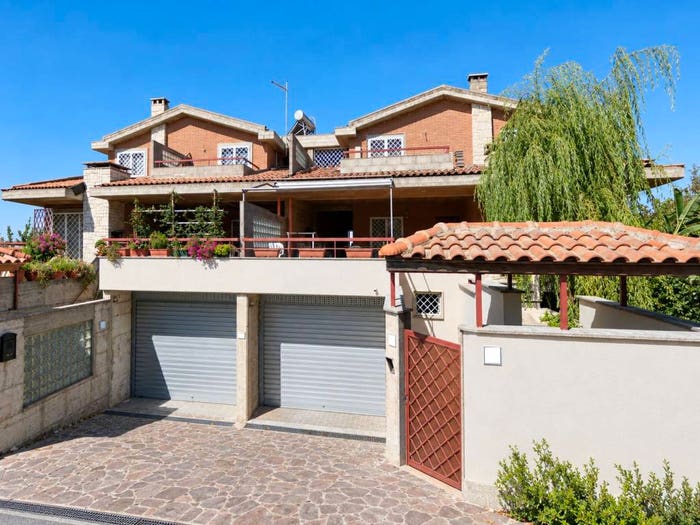 Casa con 6 locali in vendita in Via Ambrogio Baldo Soldani, Castel di Leva, Roma
