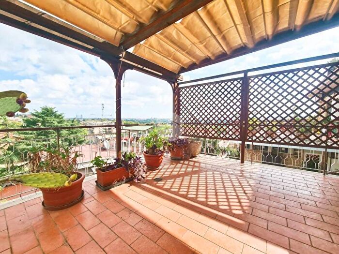 Casa trilocale in vendita in Via Alberto Mancini, Portuense, Roma