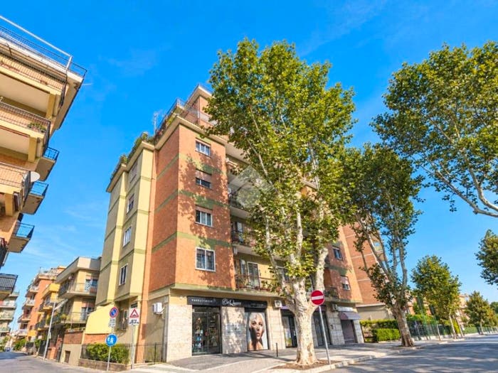 Appartamento quadrilocale in vendita in Via alcide de gasperi, Ciampino