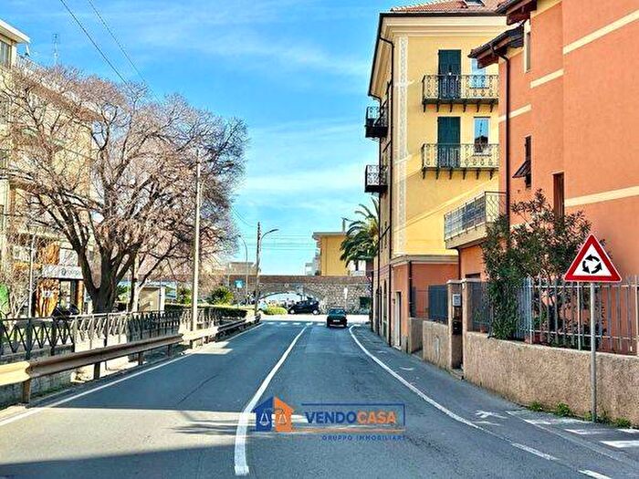 Appartamento bilocale in vendita in Piazza Lombardia, Centro, Ceriale