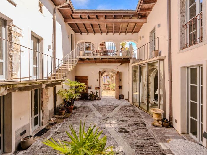 Casa con 6 locali in vendita in Via Carletto Mataldi, Oggebbio