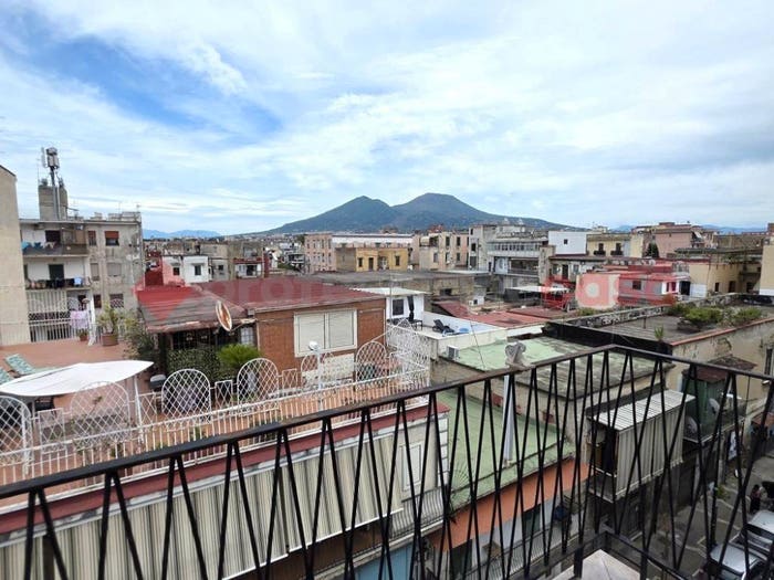 Appartamento trilocale in vendita in via Alberto Marghieri, Barra, Napoli
