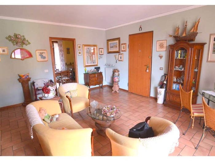 Appartamento trilocale in vendita in Via Goffredo Mameli, Centro, Monsummano Terme