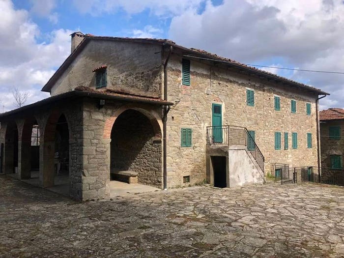 Casa con 6 locali in vendita in Località Garliano No Number, Castel San Niccolò