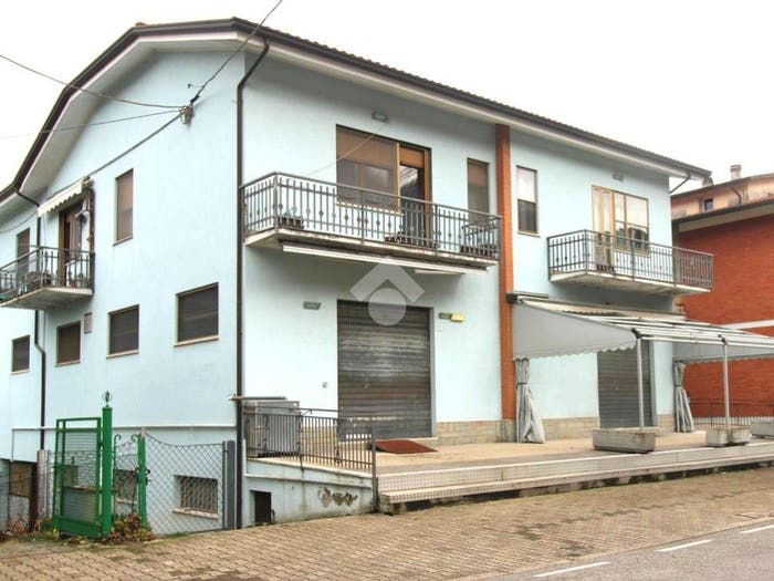 Casa con 6 locali in vendita in Viale Martiri Partigiani, Centro, Civitella di Romagna
