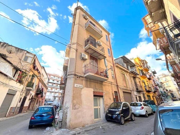 Appartamento trilocale in vendita in Via lucio marineo, Noce, Palermo